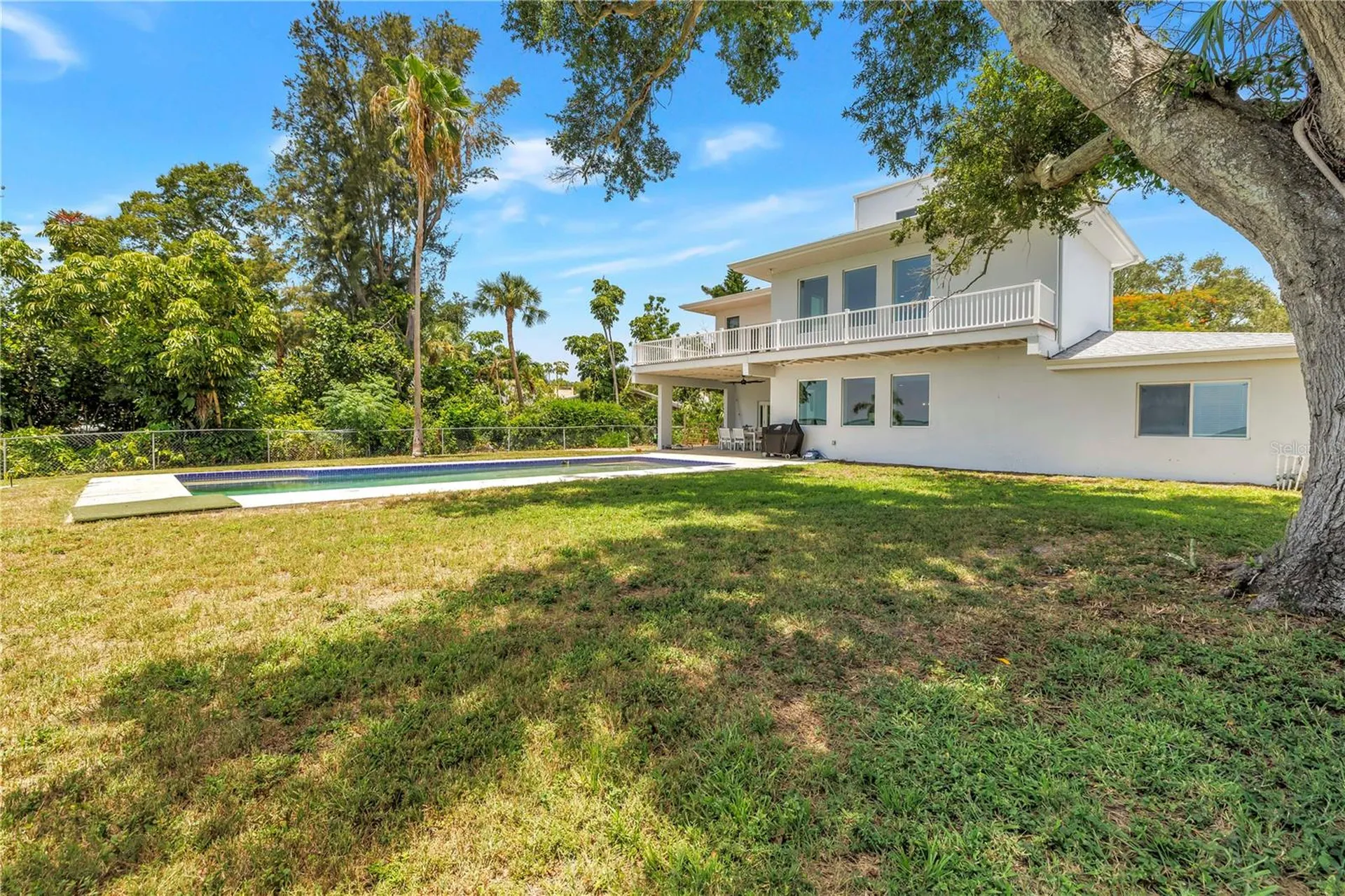2280 Pinellas Point Drive S St Petersburg FL 33712