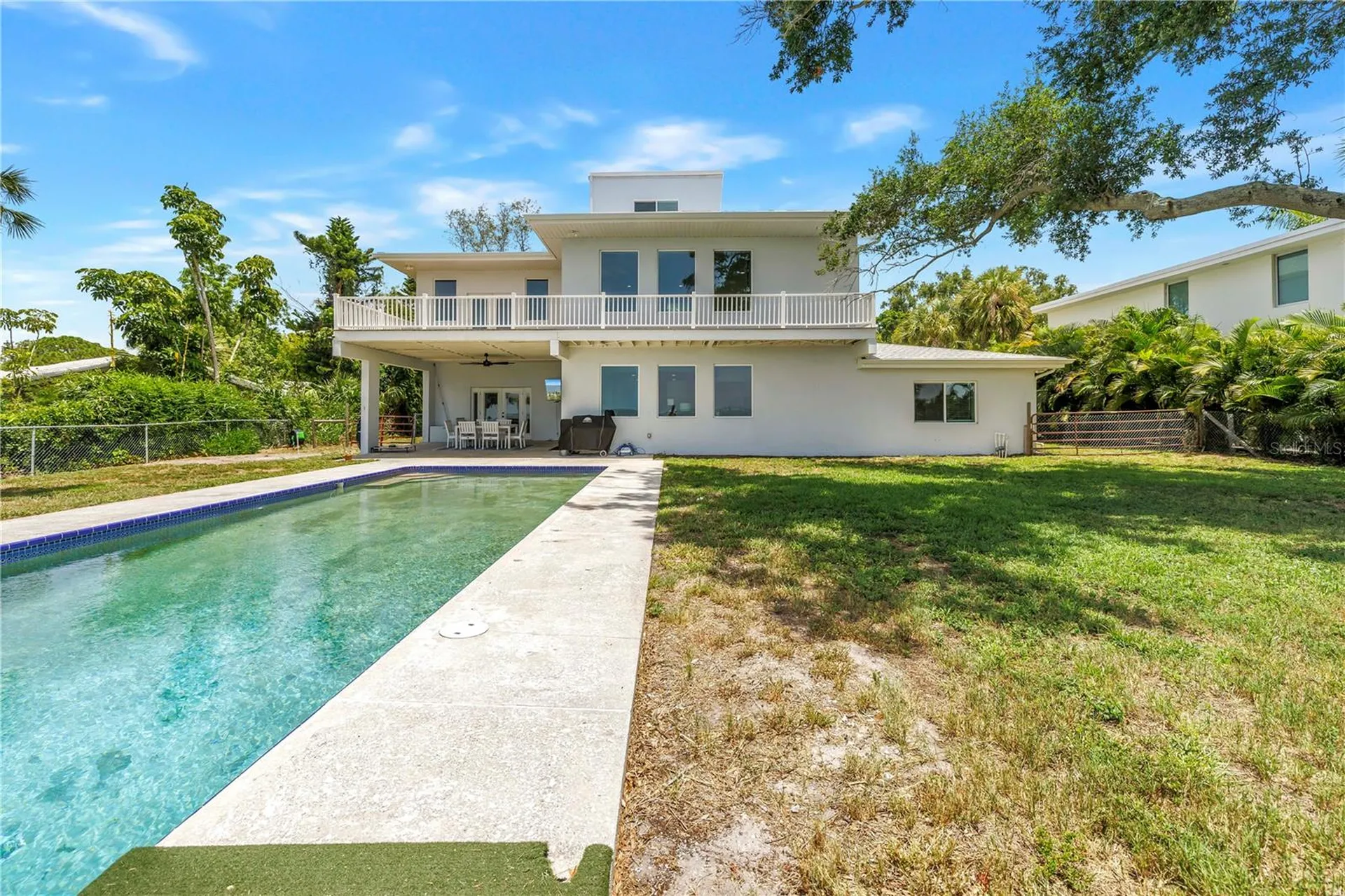 2280 Pinellas Point Drive S St Petersburg FL 33712