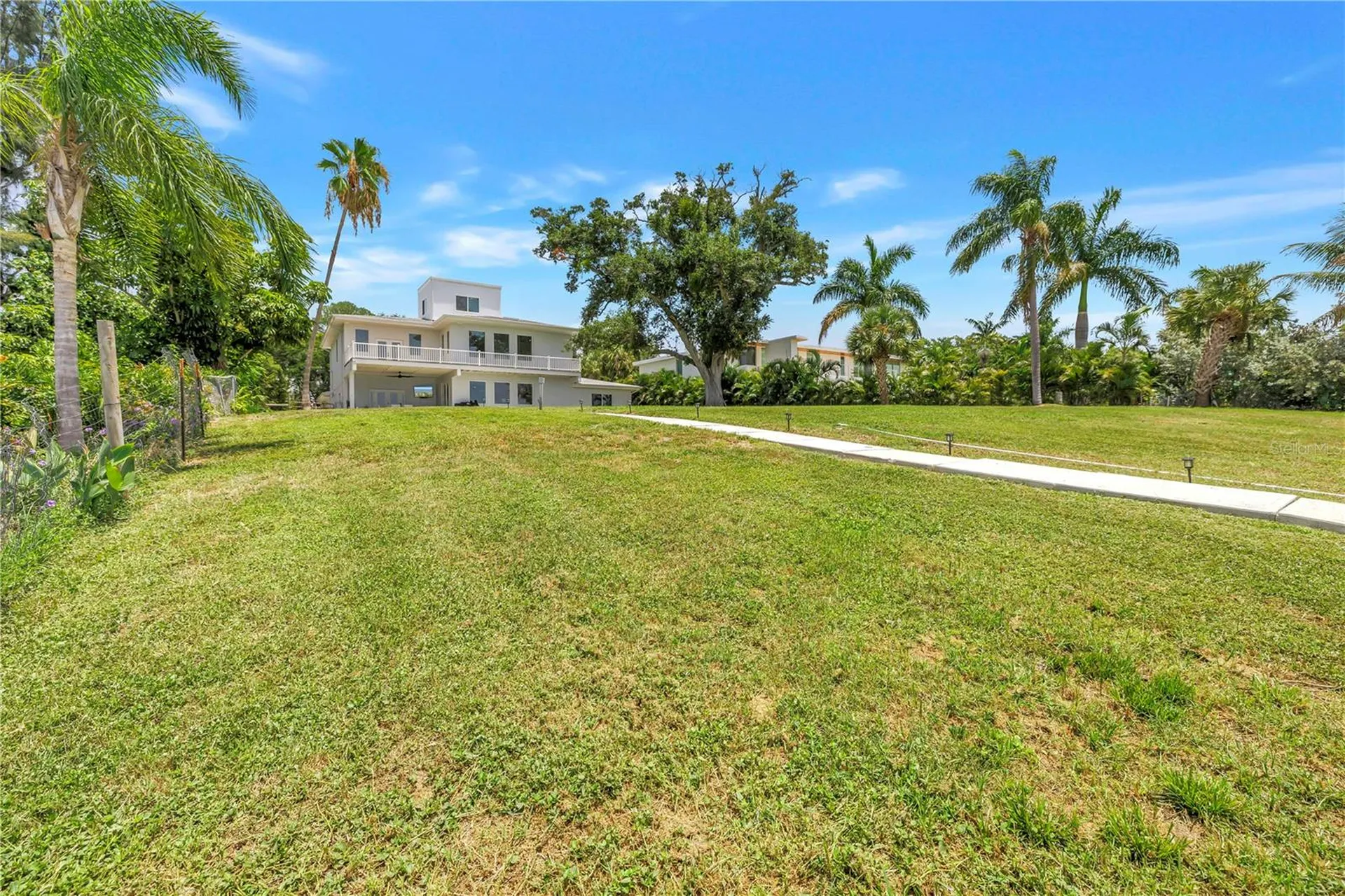 2280 Pinellas Point Drive S St Petersburg FL 33712