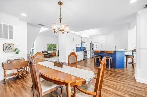 2280 Pinellas Point Drive S St Petersburg FL 33712