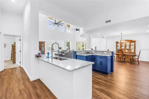 2280 Pinellas Point Drive S St Petersburg FL 33712