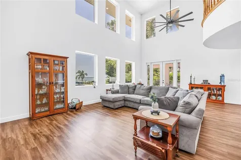 2280 Pinellas Point Drive S St Petersburg FL 33712