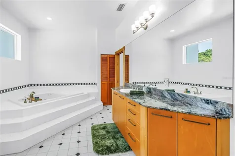 2280 Pinellas Point Drive S St Petersburg FL 33712