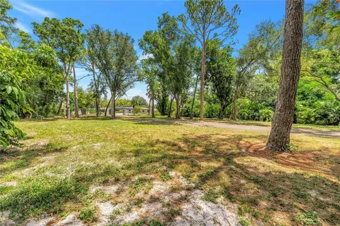 2280 Pinellas Point Drive S St Petersburg FL 33712