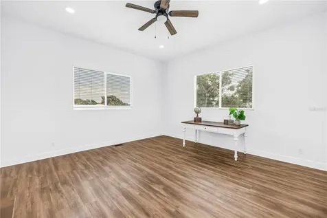 2280 Pinellas Point Drive S St Petersburg FL 33712