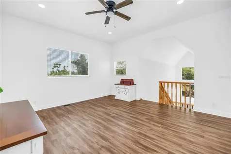 2280 Pinellas Point Drive S St Petersburg FL 33712