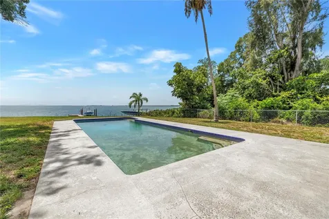 2280 Pinellas Point Drive S St Petersburg FL 33712