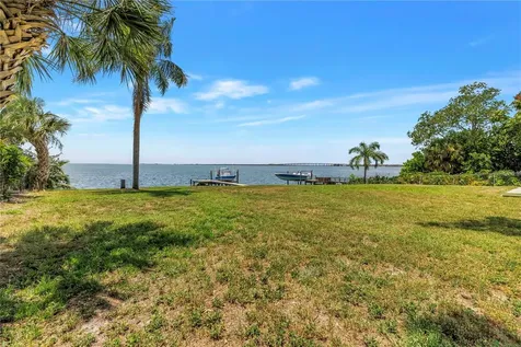 2280 Pinellas Point Drive S St Petersburg FL 33712