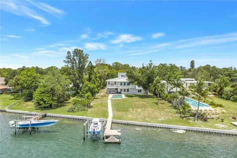 2280 Pinellas Point Drive S St Petersburg FL 33712