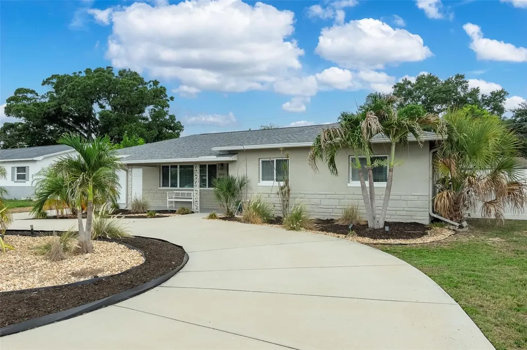 6355 23rd Avenue N St Petersburg FL 33710