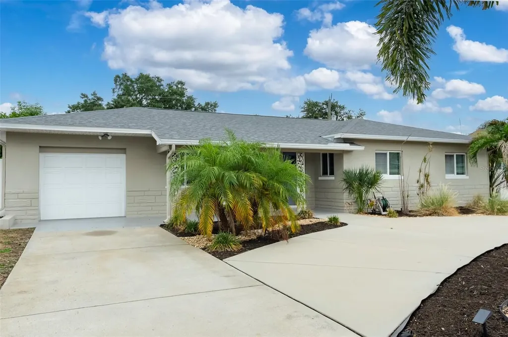 6355 23rd Avenue N St Petersburg FL 33710