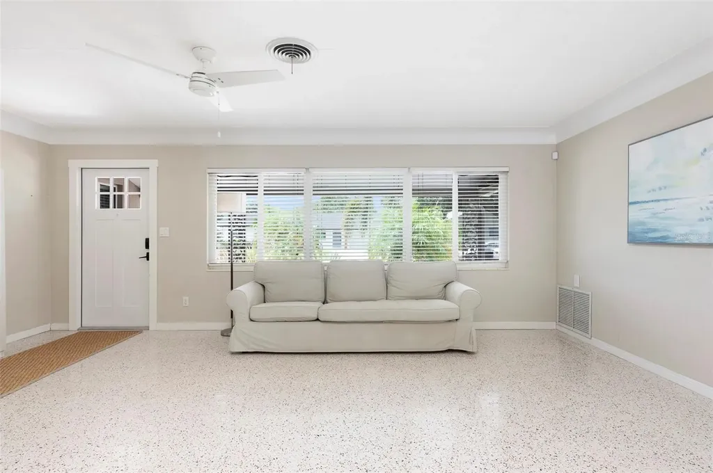 6355 23rd Avenue N St Petersburg FL 33710