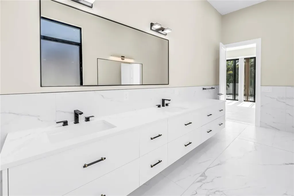2783 67th Way N St Petersburg FL 33710