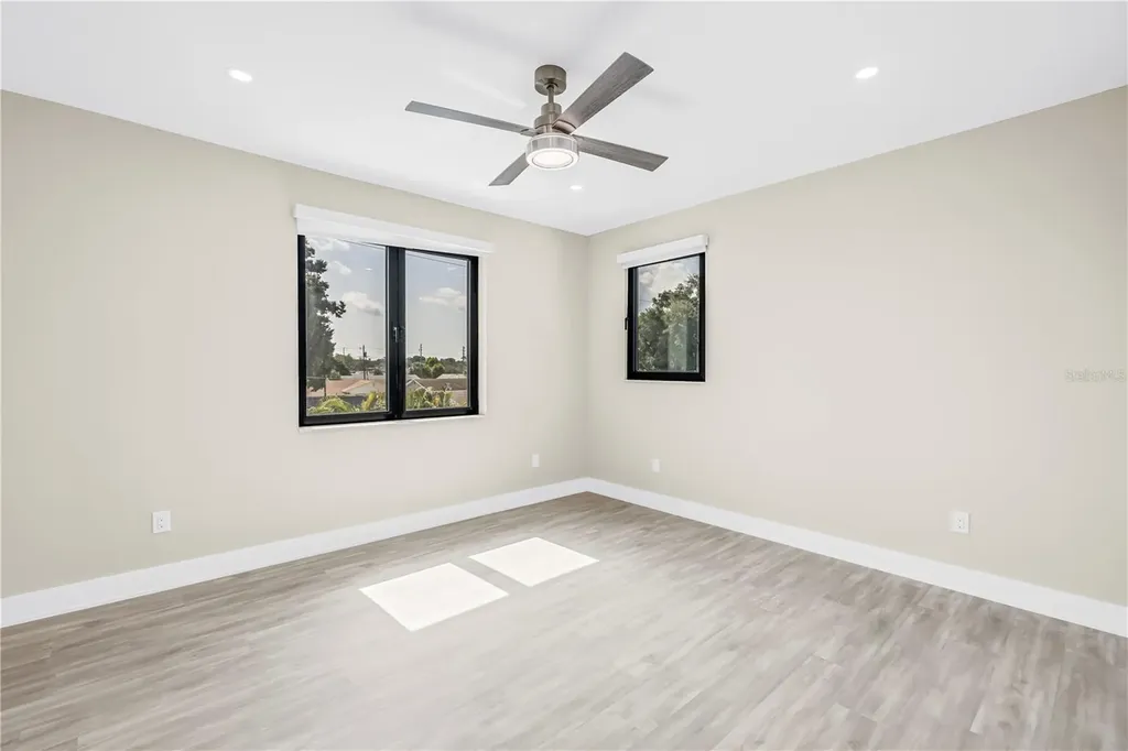 2783 67th Way N St Petersburg FL 33710