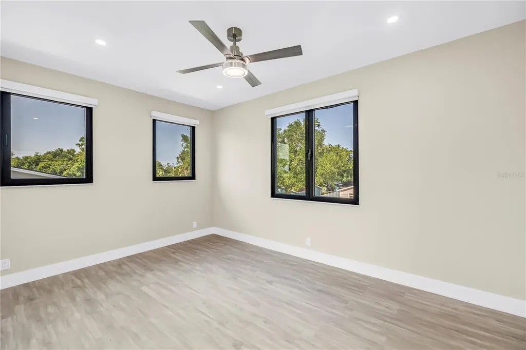 2783 67th Way N St Petersburg FL 33710