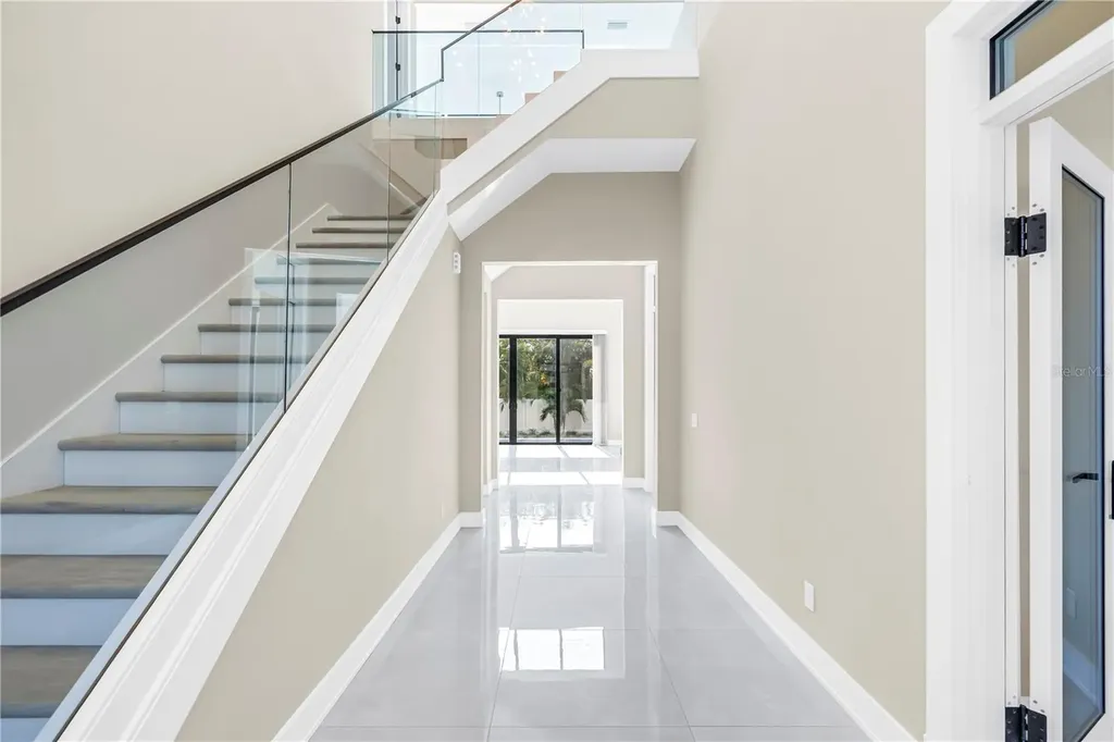 2783 67th Way N St Petersburg FL 33710