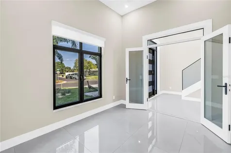 2783 67th Way N St Petersburg FL 33710