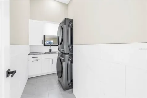 2783 67th Way N St Petersburg FL 33710