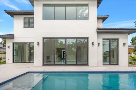 2783 67th Way N St Petersburg FL 33710