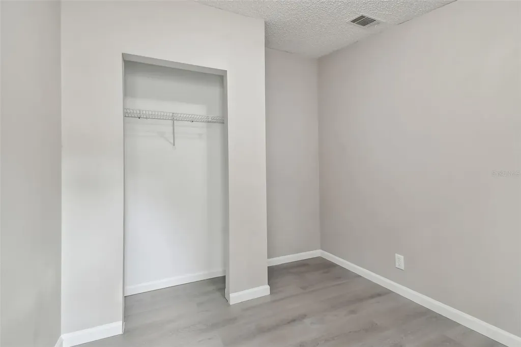 10607 Bay Hills Circle Thonotosassa FL 33592
