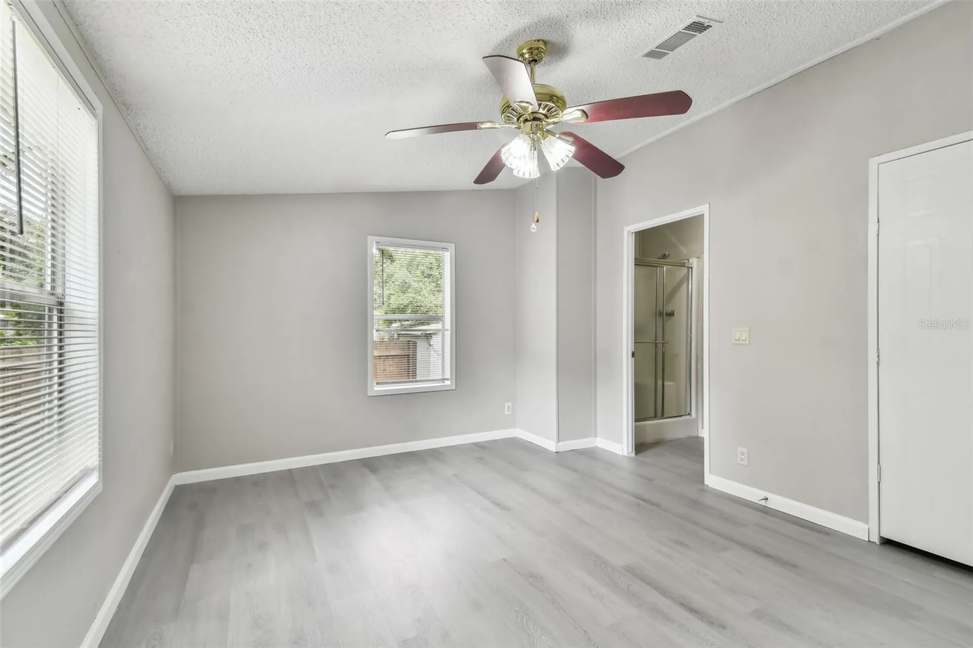 10607 Bay Hills Circle Thonotosassa FL 33592