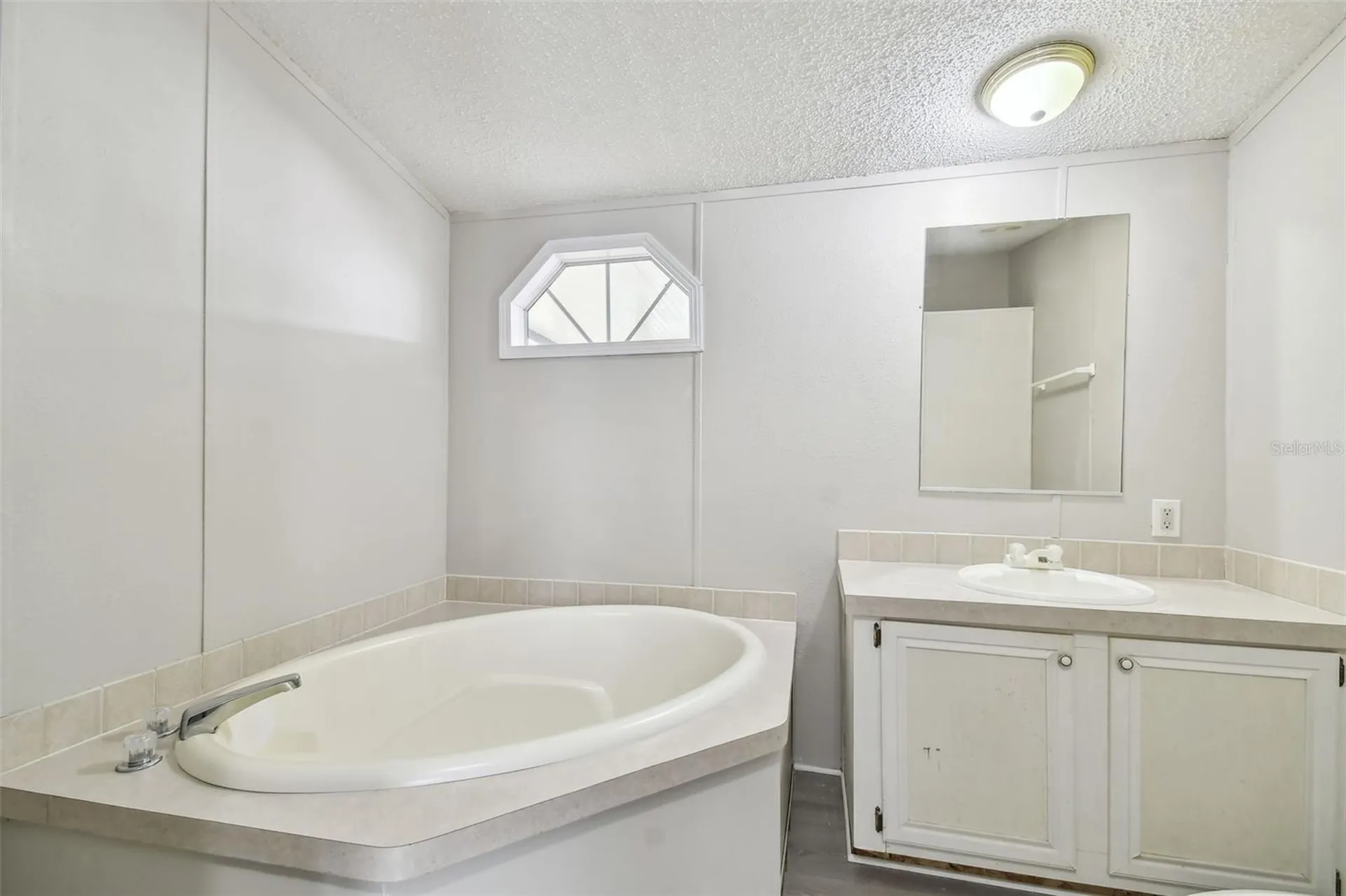 10607 Bay Hills Circle Thonotosassa FL 33592