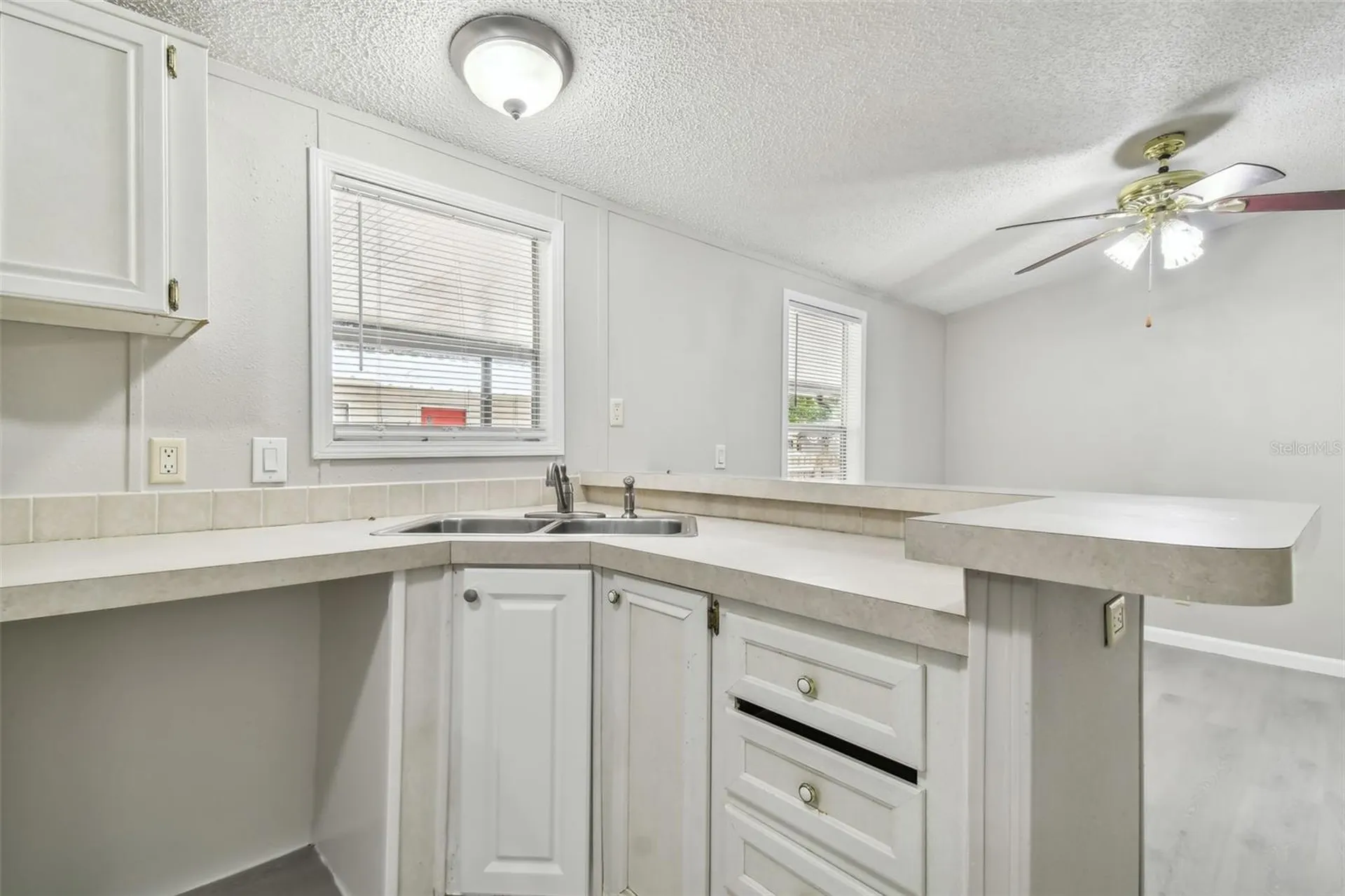 10607 Bay Hills Circle Thonotosassa FL 33592