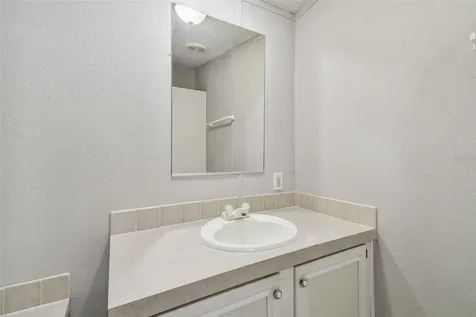 10607 Bay Hills Circle Thonotosassa FL 33592