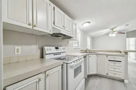 10607 Bay Hills Circle Thonotosassa FL 33592