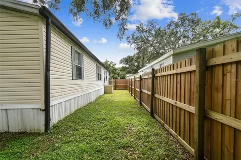 10607 Bay Hills Circle Thonotosassa FL 33592