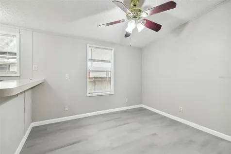 10607 Bay Hills Circle Thonotosassa FL 33592