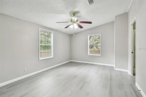 10607 Bay Hills Circle Thonotosassa FL 33592