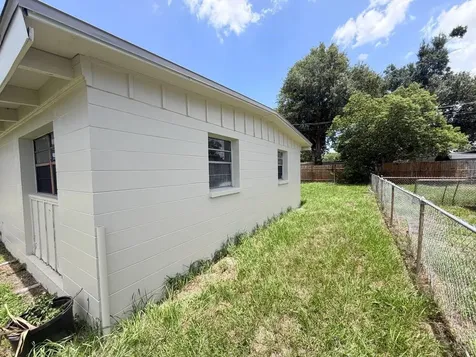 1310 Warrington Way Tampa FL 33619