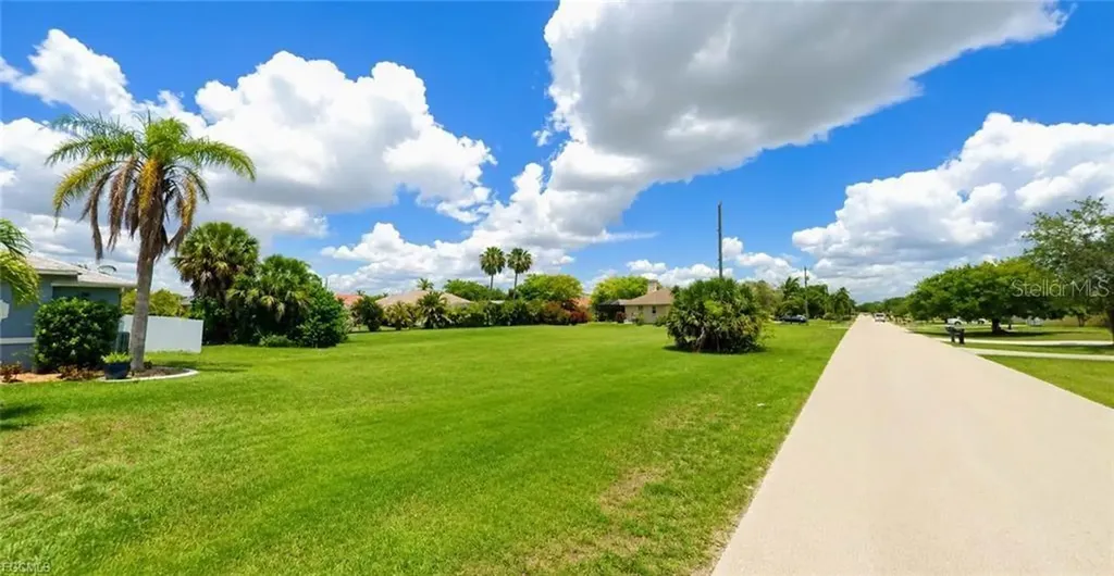 1825 SW 47th Terrace Cape Coral FL 33914