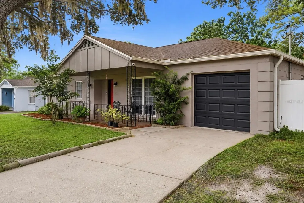 1901 E Diana Street Tampa FL 33610