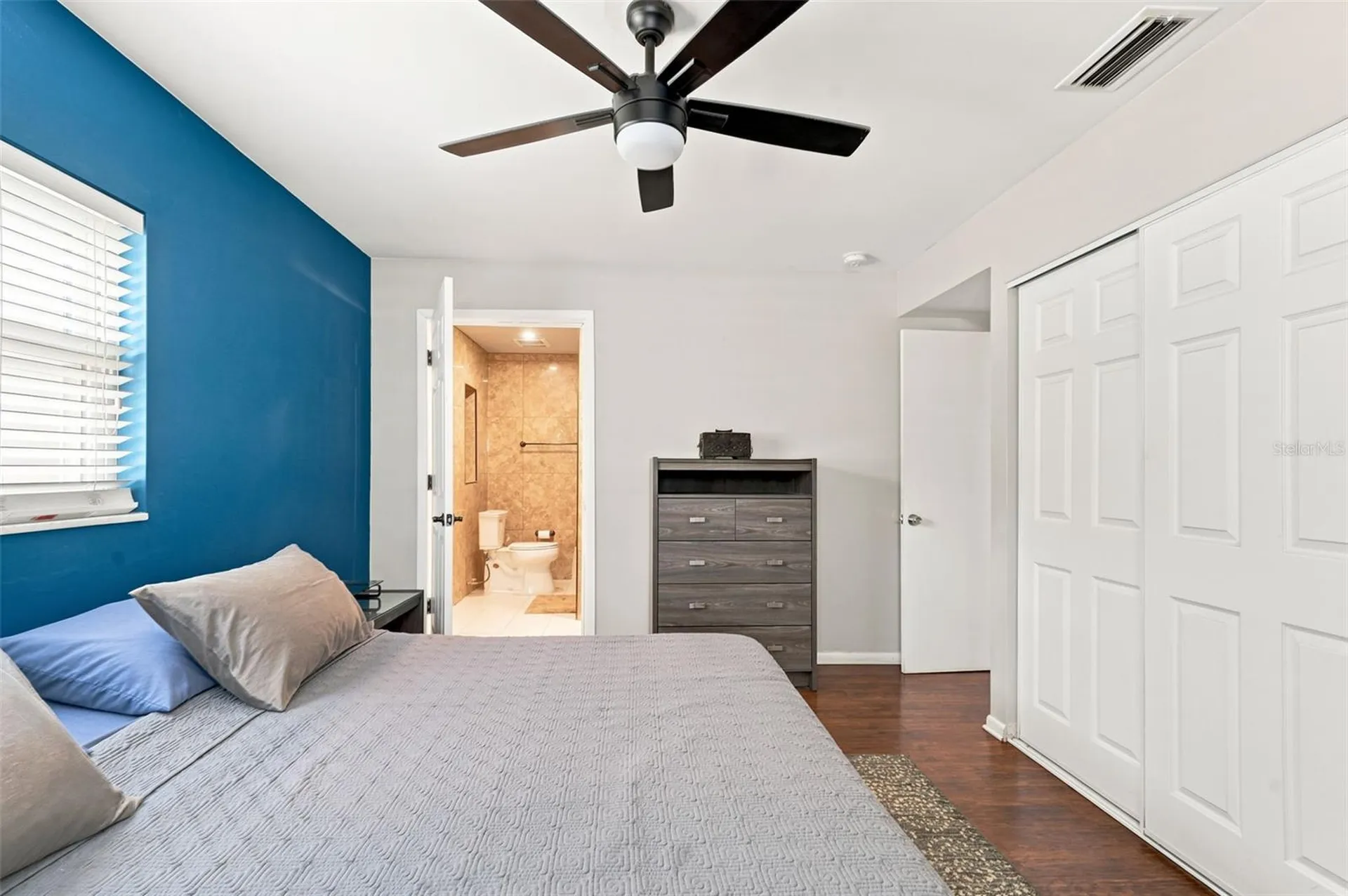 1901 E Diana Street Tampa FL 33610