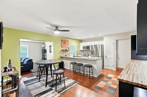 1901 E Diana Street Tampa FL 33610