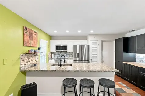 1901 E Diana Street Tampa FL 33610