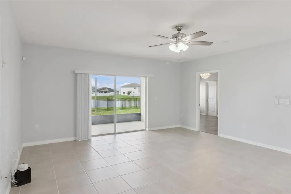 309 Citrine Loop Kissimmee FL 34758