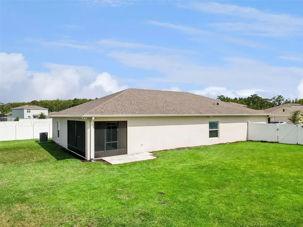 309 Citrine Loop Kissimmee FL 34758