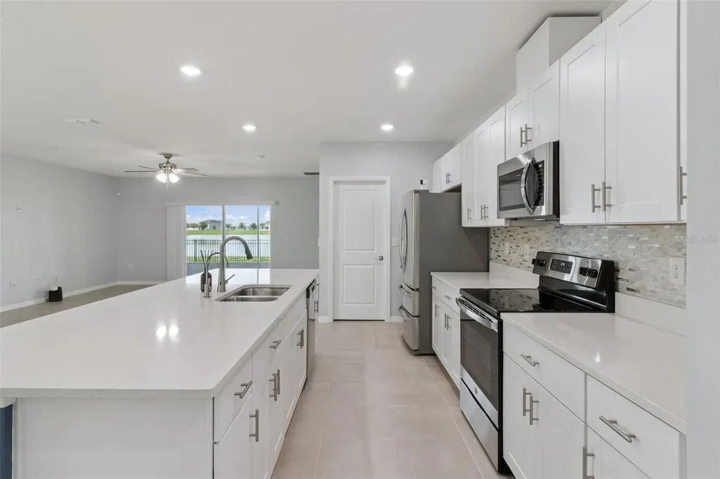 309 Citrine Loop Kissimmee FL 34758