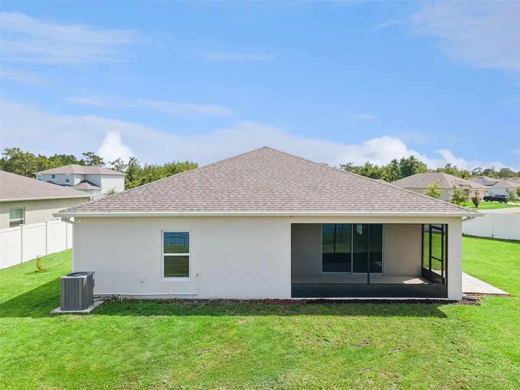 309 Citrine Loop Kissimmee FL 34758