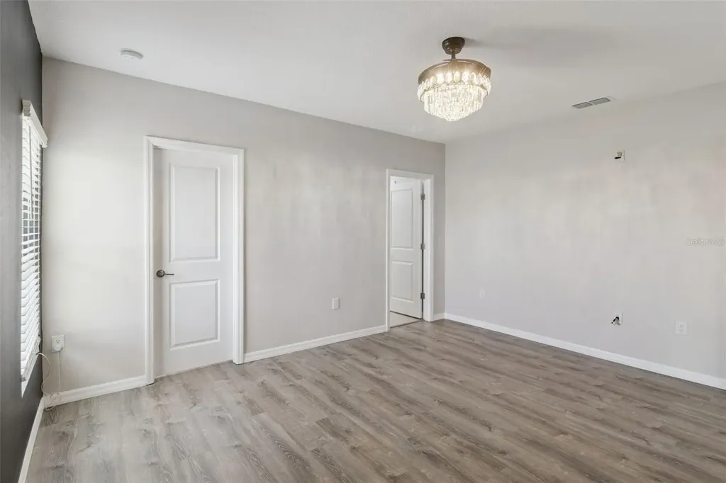 309 Citrine Loop Kissimmee FL 34758
