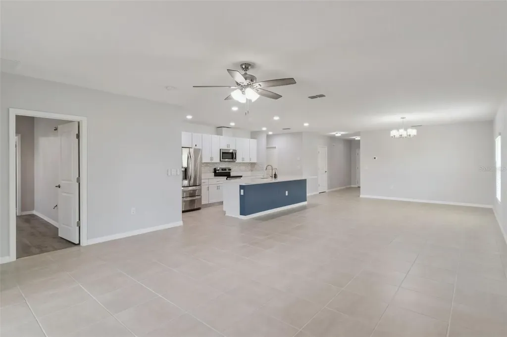 309 Citrine Loop Kissimmee FL 34758