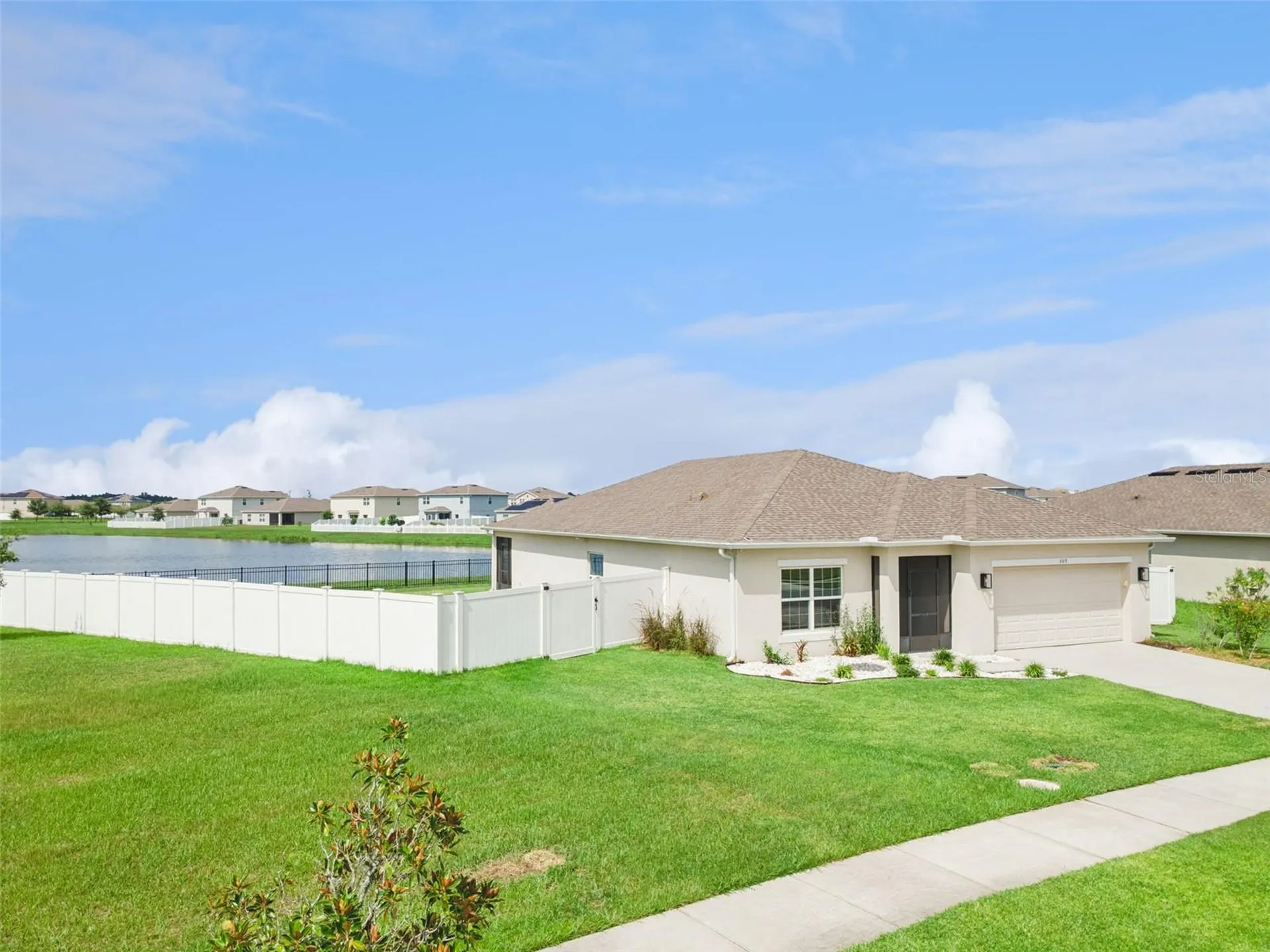 309 Citrine Loop Kissimmee FL 34758