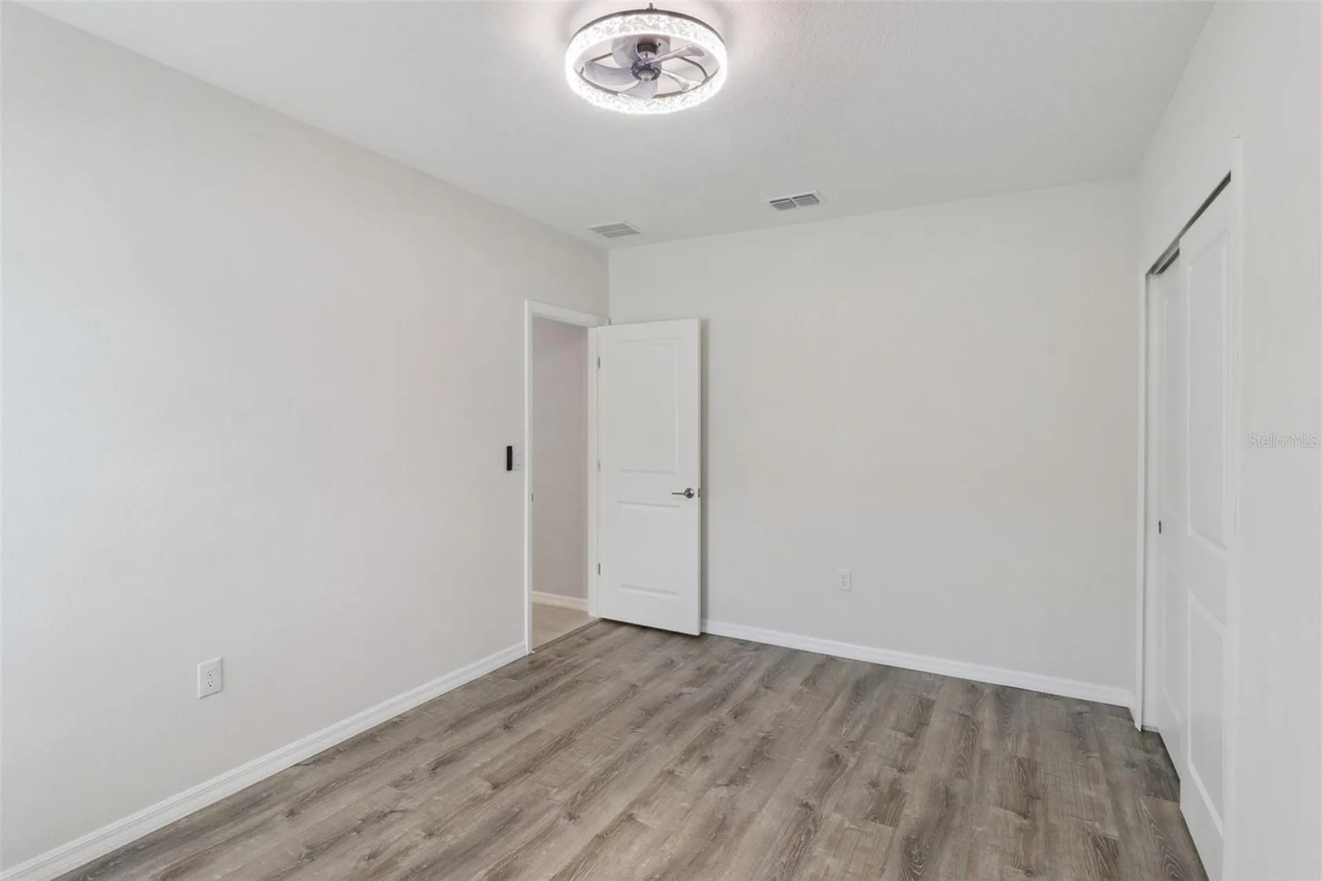 309 Citrine Loop Kissimmee FL 34758