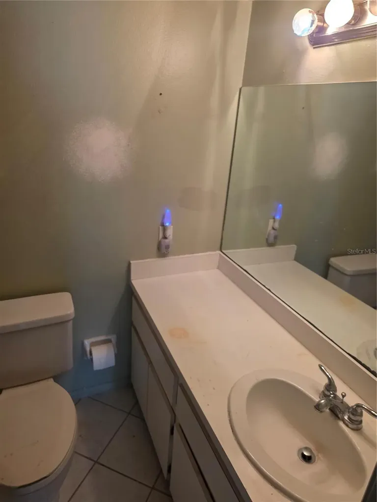 2220 Bahia Vista Street Sarasota FL 34239
