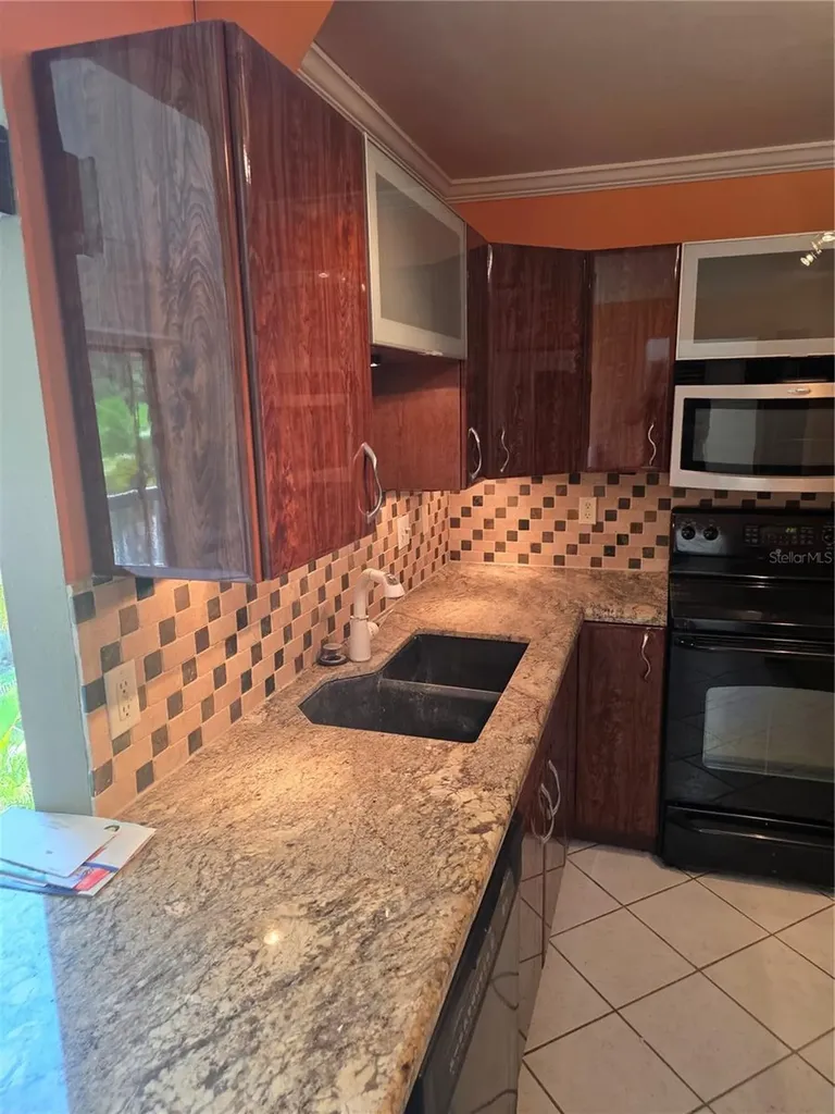 2220 Bahia Vista Street Sarasota FL 34239