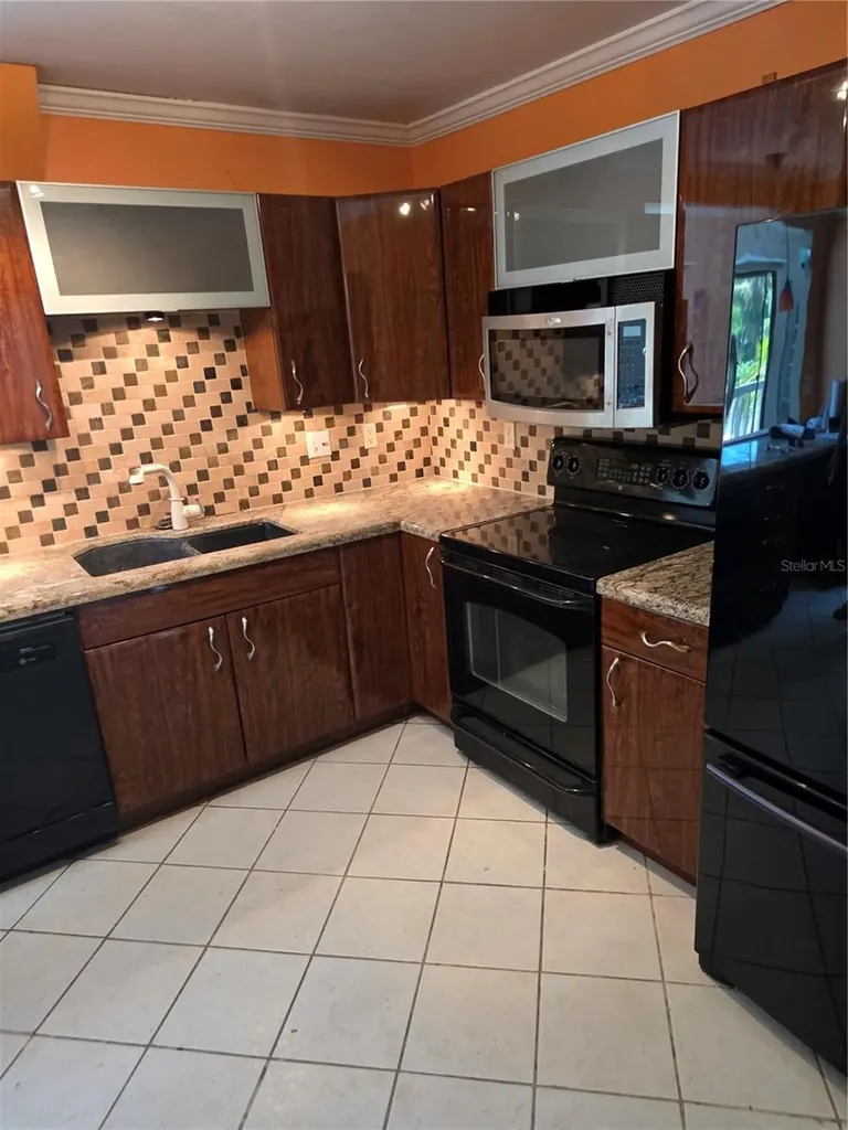 2220 Bahia Vista Street Sarasota FL 34239