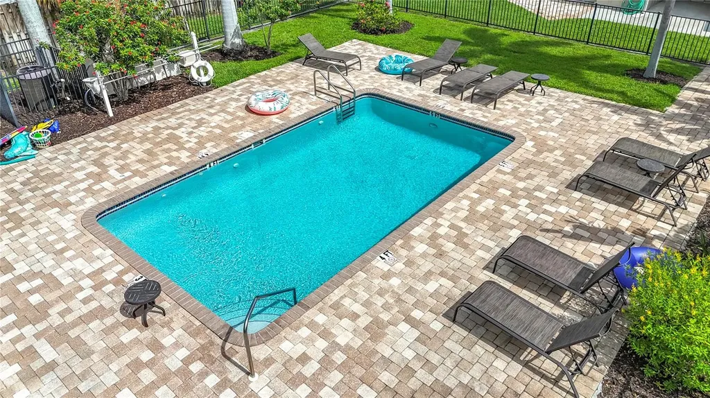 2220 Bahia Vista Street Sarasota FL 34239